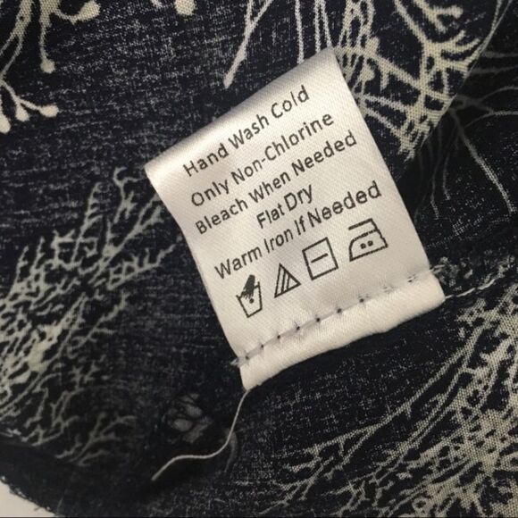 Hazel Lace Trim Boho Chic Bird Print Blouse Top Blue hi-lo hem Women’s Medium - Picture 7 of 10